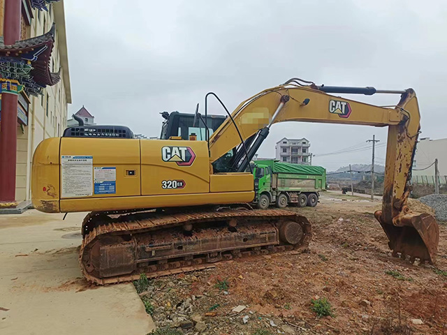 CATERPILLAR tracked hydraulic used excavator 320GX